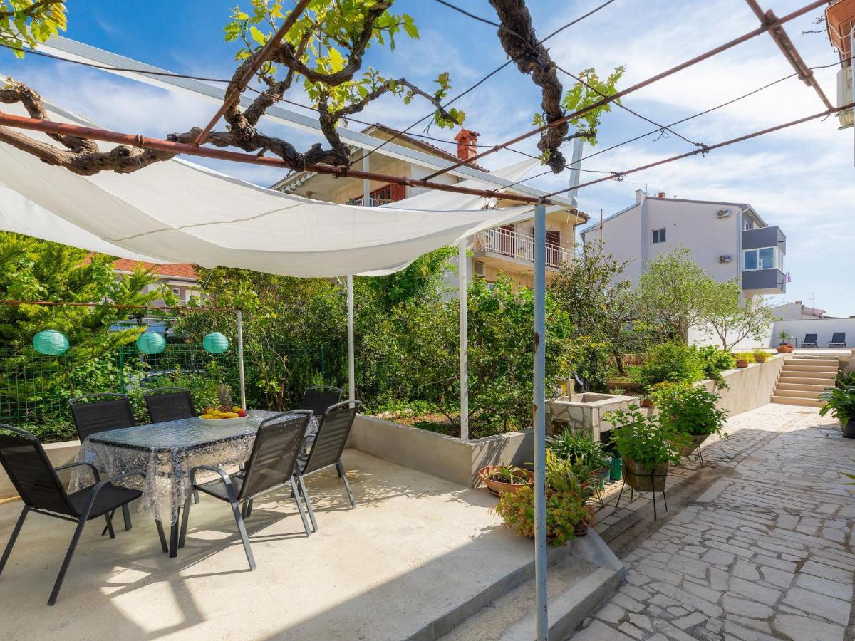Apartment Laura By Interhome Pula Exterior foto