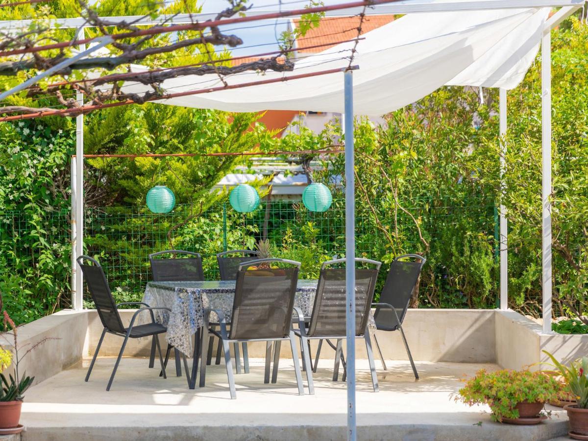 Apartment Laura By Interhome Pula Exterior foto