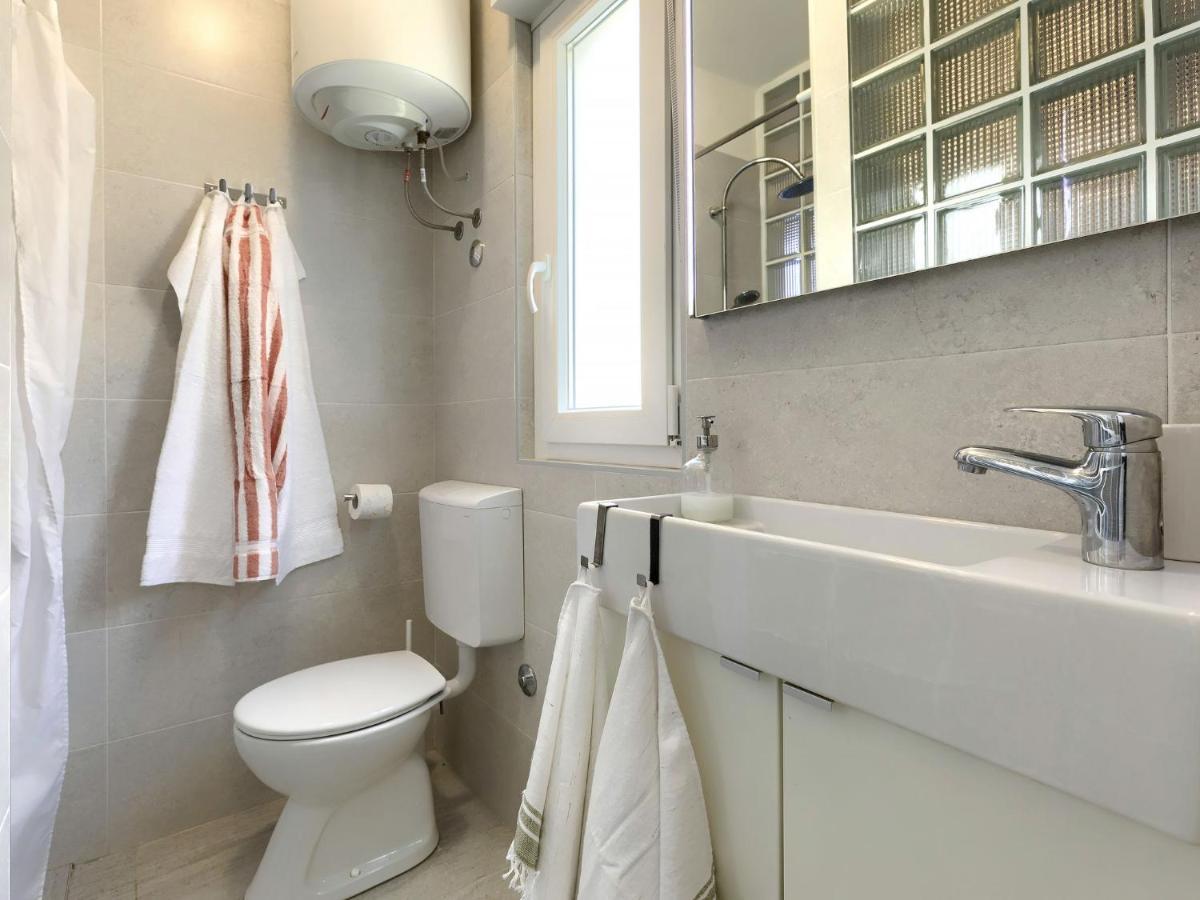 Apartment Laura By Interhome Pula Exterior foto
